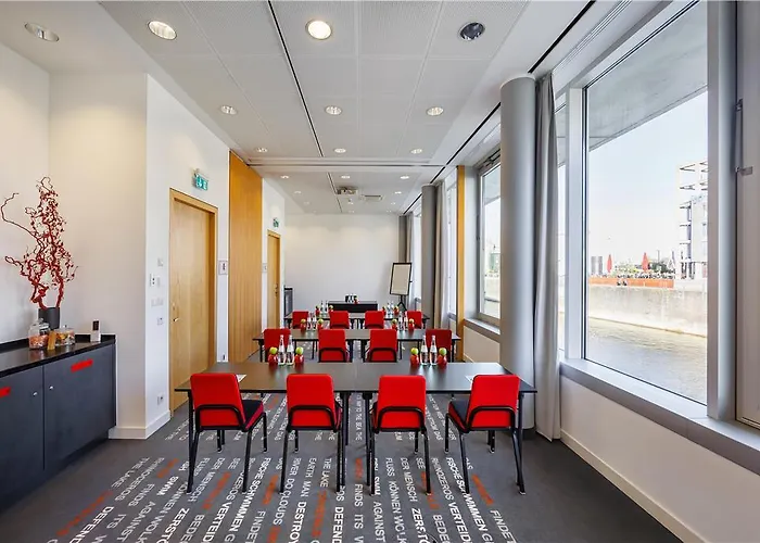 Art Cologne, By Park Plaza *