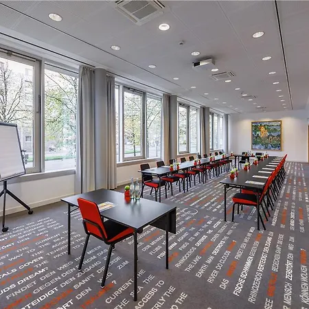 Art Cologne, By Park Plaza *