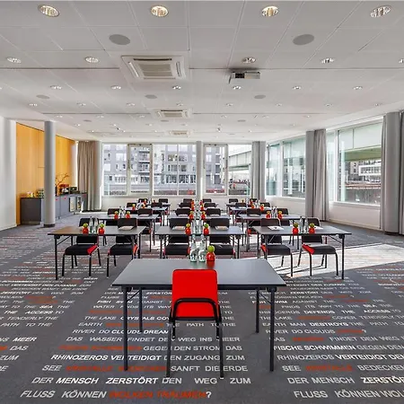 Hotel Art Cologne, By Park Plaza *