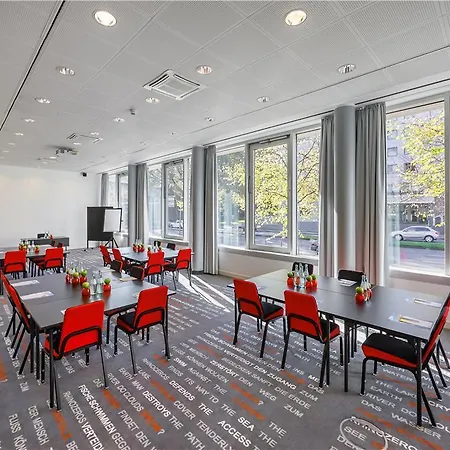 Art Cologne, By Park Plaza *