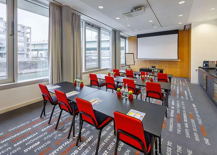 Art Cologne, By Park Plaza *