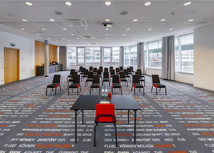 Art Cologne, By Park Plaza ホテル ケルン