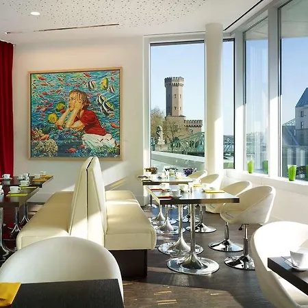 Art Cologne, By Park Plaza *