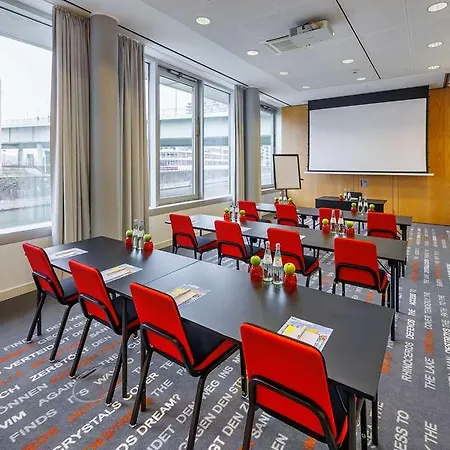 Art Cologne, By Park Plaza *