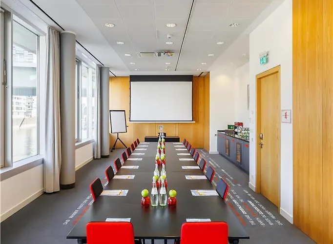 Art Cologne, By Park Plaza *